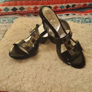 Size 8m, black and gold slide shoes